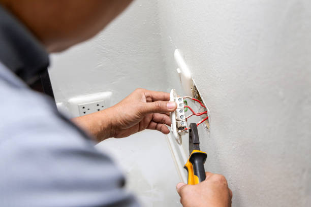 Best Licensed Electrician  in Suffolk, VA